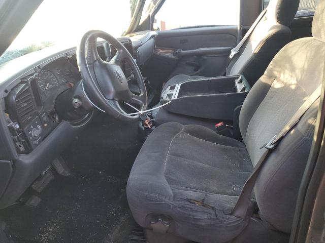 Photo 7 from auction – 2002 CHEVROLET SILVERADO with VIN 2GCEC19T921304998