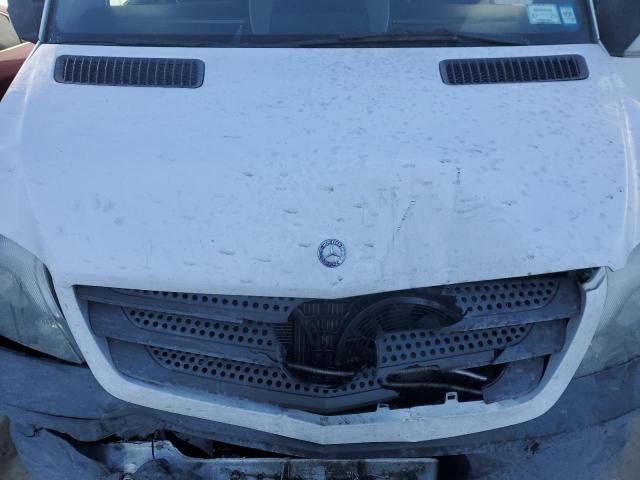 Photo 11 from auction – 2015 MERCEDES-BENZ SPRINTER 2 with VIN WD3PE7DC5FP139399