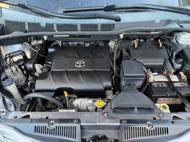 Photo 7 from auction – 2011 TOYOTA SIENNA XLE with VIN 5TDDK3DC8BS002466