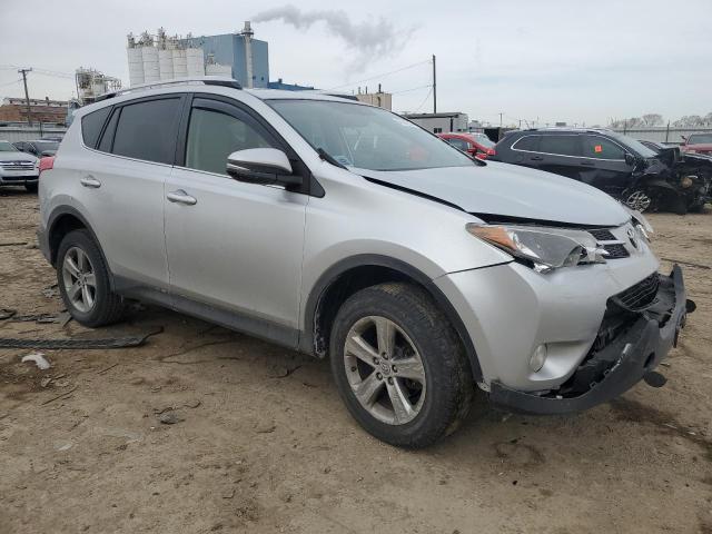 Photo 4 from auction – 2015 TOYOTA RAV4 XLE with VIN JTMRFREV6FD137234