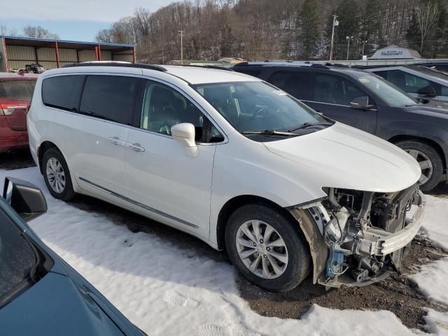 Photo 4 from auction – 2017 CHRYSLER PACIFICA T with VIN 2C4RC1BG9HR526949