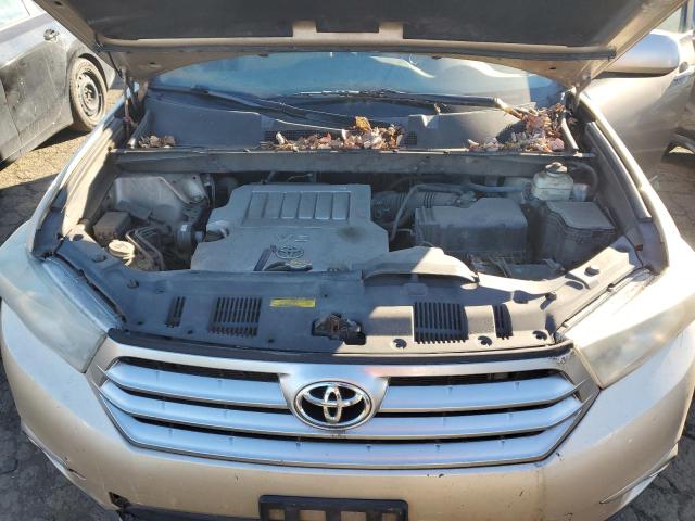 Photo 11 from auction – 2011 TOYOTA HIGHLANDER with VIN 5TDBK3EH2BS050921