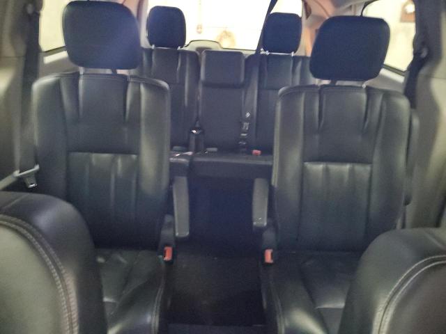 Photo 10 from auction – 2014 CHRYSLER TOWN & COU with VIN 2C4RC1BG1ER292723