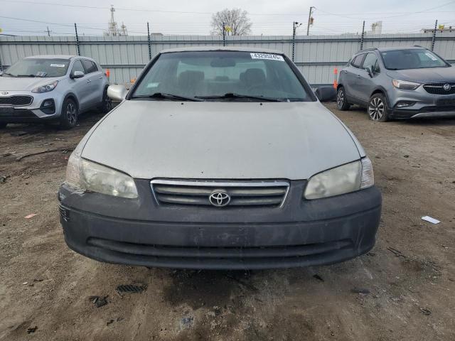 Photo 5 from auction – 2000 TOYOTA CAMRY CE with VIN 4T1BG22K9YU698249