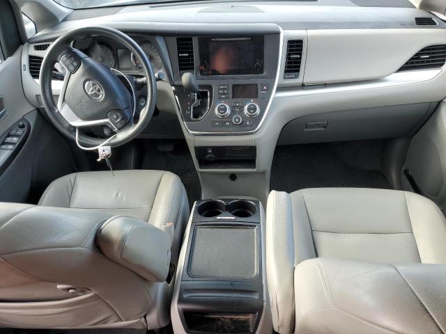 Photo 8 from auction – 2017 TOYOTA SIENNA LE with VIN 5TDKZ3DCXHS862994