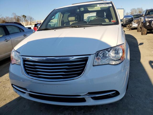 Photo 5 from auction – 2016 CHRYSLER TOWN & COU with VIN 2C4RC1CG4GR200666