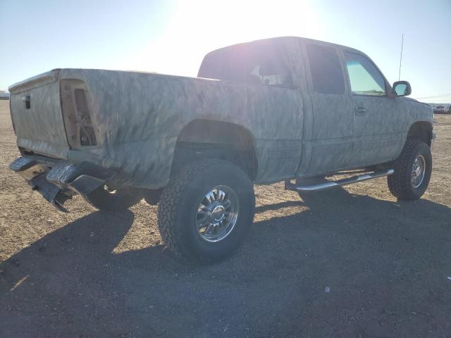 Photo 3 from auction – 2002 CHEVROLET SILVERADO with VIN 2GCEK19T721282535