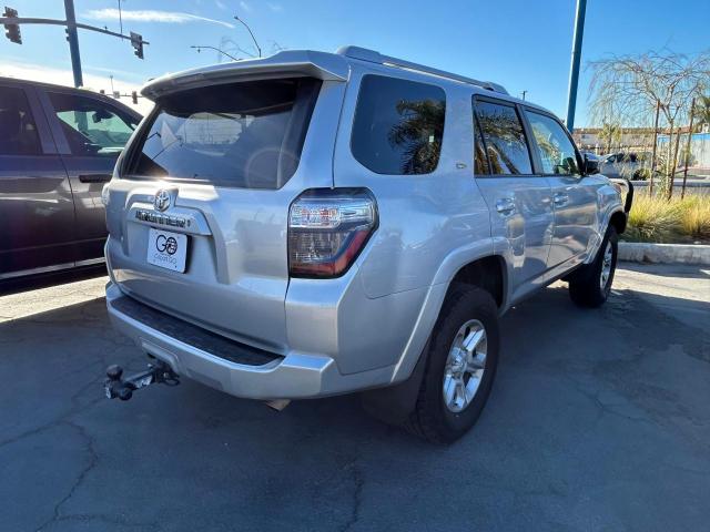 Photo 4 from auction – 2017 TOYOTA 4RUNNER SR with VIN JTEBU5JR5H5455461