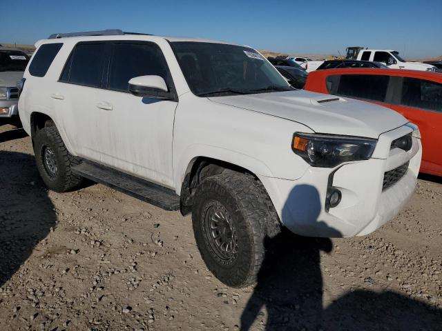 Photo 4 from auction – 2016 TOYOTA 4RUNNER SR with VIN JTEBU5JR8G5287569
