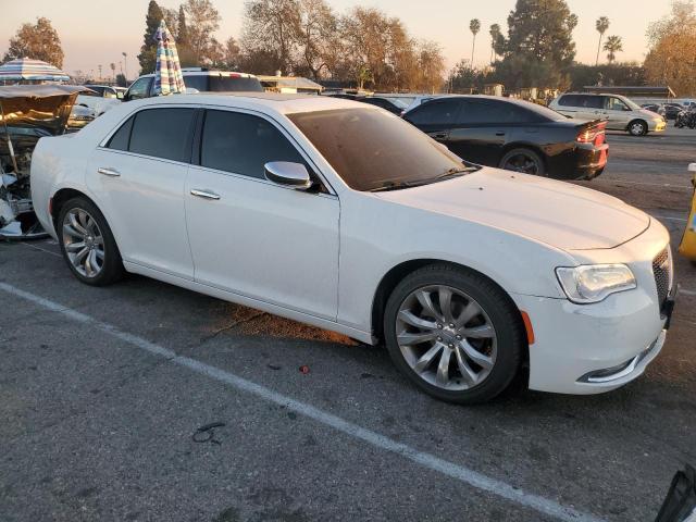 Photo 4 from auction – 2019 CHRYSLER 300 LIMITE with VIN 2C3CCAEG7KH585971