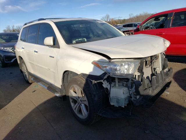 Photo 4 from auction – 2013 TOYOTA HIGHLANDER with VIN 5TDDK3EH1DS185397