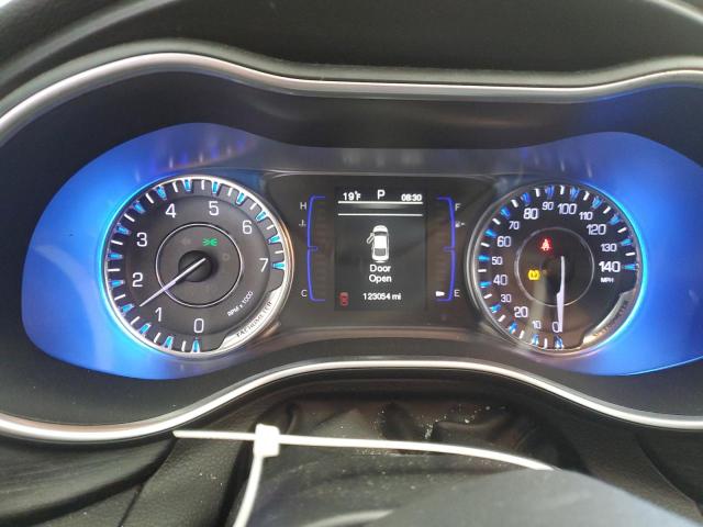Photo 9 from auction – 2015 CHRYSLER 200 LIMITE with VIN 1C3CCCAB8FN702461