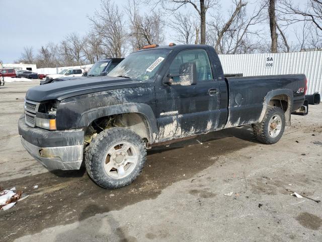 CHEVROLET SILVERADO 2005 with VIN 1GCHK24UX5E245453 - Photo from auction