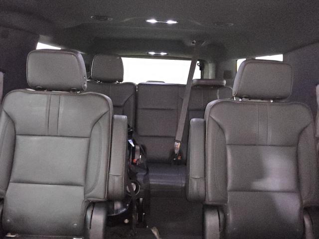 Photo 10 from auction – 2021 CHEVROLET SUBURBAN C with VIN 1GNSCEKD8MR348876