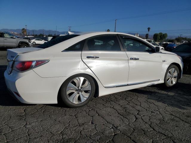 Photo 3 from auction – 2014 HYUNDAI SONATA HYB with VIN KMHEC4A41EA103737