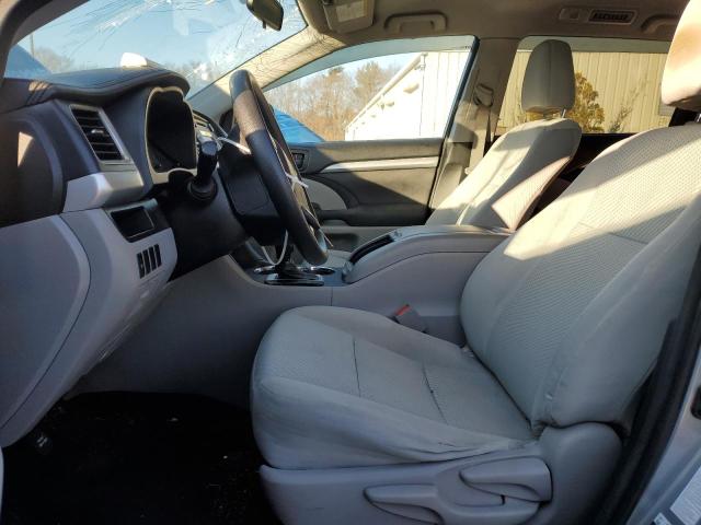 Photo 7 from auction – 2016 TOYOTA HIGHLANDER with VIN 5TDBKRFH2GS260413