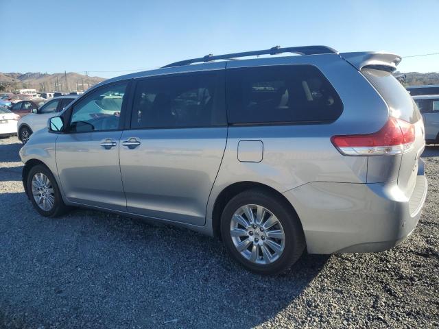 Photo 2 from auction – 2011 TOYOTA SIENNA XLE with VIN 5TDDK3DC9BS011256