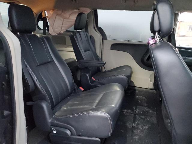 Photo 11 from auction – 2014 CHRYSLER TOWN & COU with VIN 2C4RC1CG6ER238509