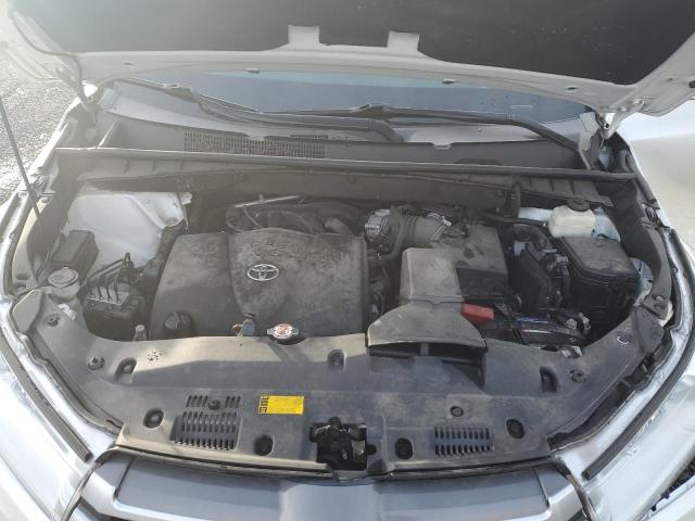 Photo 12 from auction – 2018 TOYOTA HIGHLANDER with VIN 5TDJZRFH0JS560210