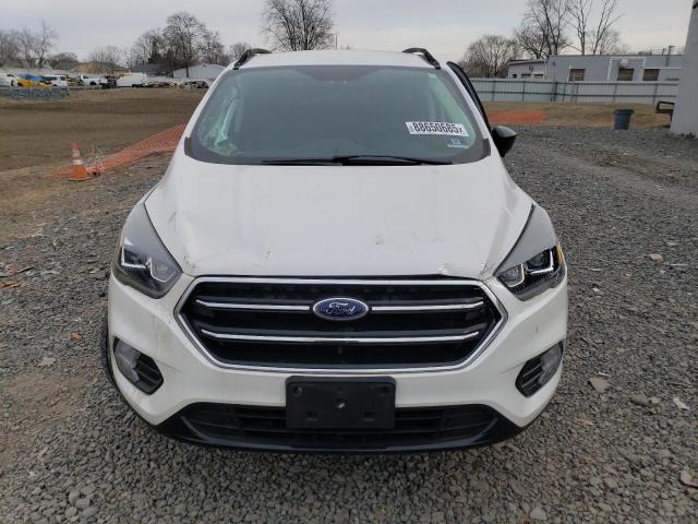 Photo 5 from auction – 2019 FORD ESCAPE SE with VIN 1FMCU9GD7KUC18944
