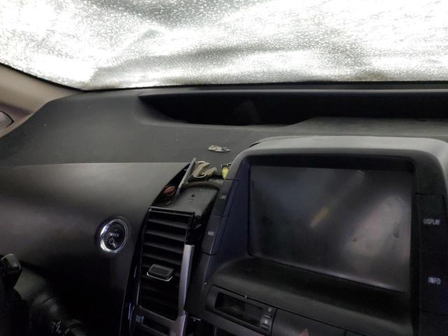 Photo 9 from auction – 2005 TOYOTA PRIUS with VIN JTDKB20U753047646