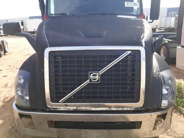 Photo 7 from auction – 2015 VOLVO VN VNL with VIN 4V4NC9EH8FN190470