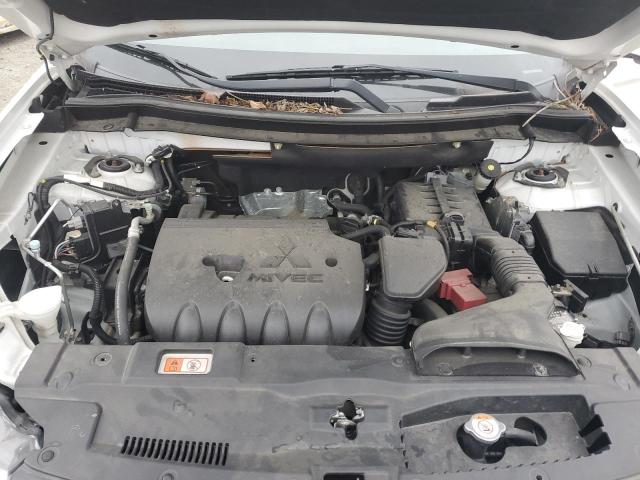 Photo 11 from auction – 2015 MITSUBISHI OUTLANDER with VIN JA4AZ3A36FZ000779