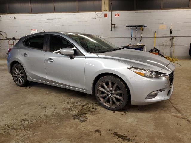 Photo 4 from auction – 2018 MAZDA 3 TOURING with VIN 3MZBN1L39JM196134