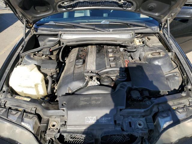 Photo 11 from auction – 2001 BMW 330 CI with VIN WBABN534X1JU33100