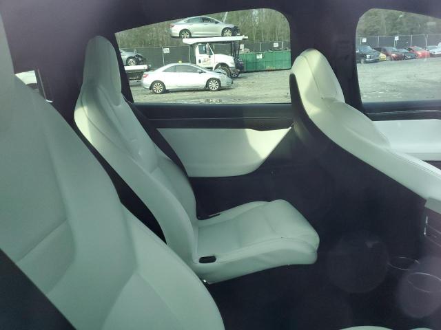 Photo 10 from auction – 2017 TESLA MODEL X with VIN 5YJXCBE25HF064138