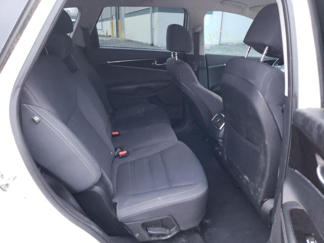 Photo 11 from auction – 2017 KIA SORENTO LX with VIN 5XYPGDA38HG192929