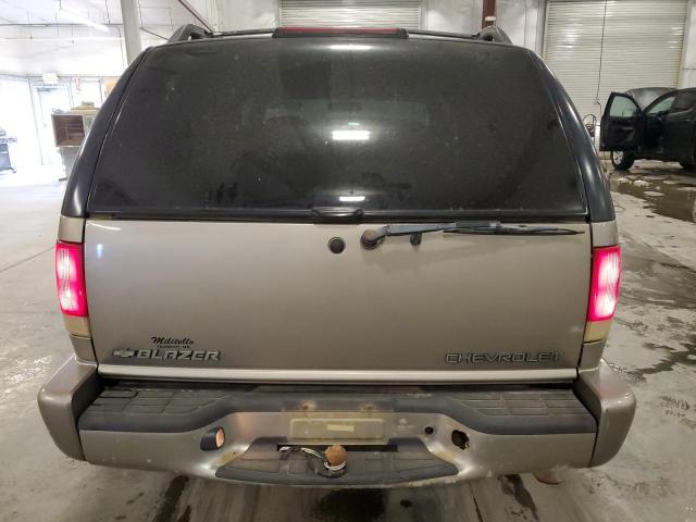 Photo 6 from auction – 2001 CHEVROLET BLAZER with VIN 1GNDT13W61K261919