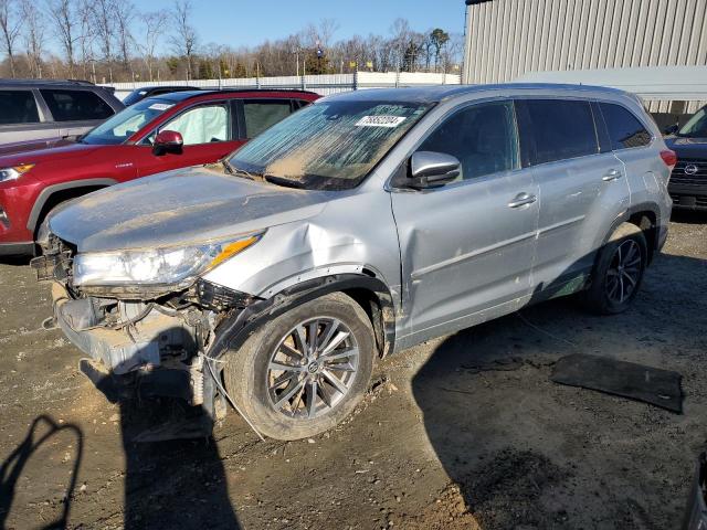 TOYOTA HIGHLANDER 2018 with VIN 5TDKZRFH5JS529104 - Photo from auction