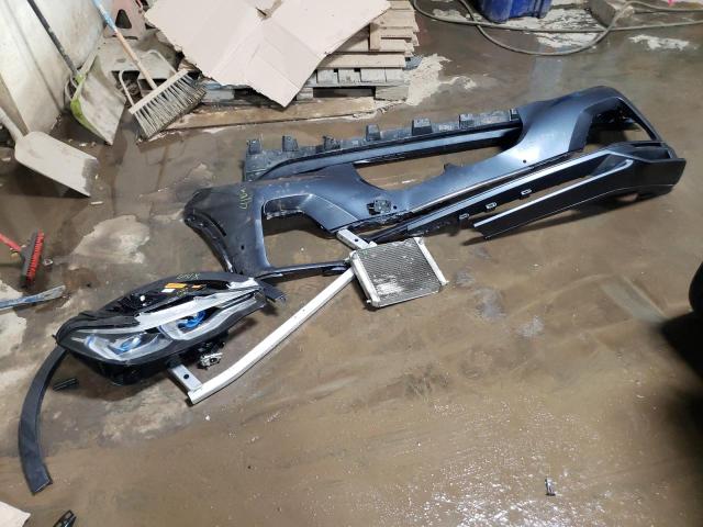 Photo 12 from auction – 2022 BMW X7 ALPINA with VIN 5UXCX6C19N9N06296