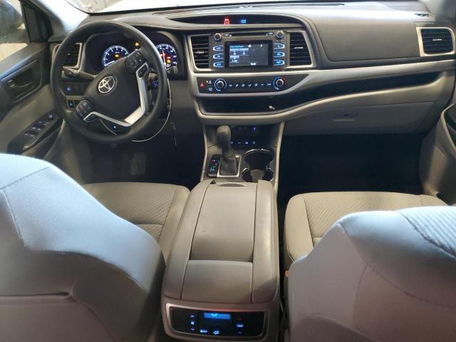 Photo 8 from auction – 2017 TOYOTA HIGHLANDER with VIN 5TDBZRFHXHS387598