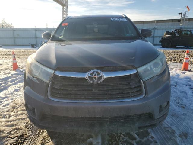 Photo 5 from auction – 2015 TOYOTA HIGHLANDER with VIN 5TDJKRFH6FS138115