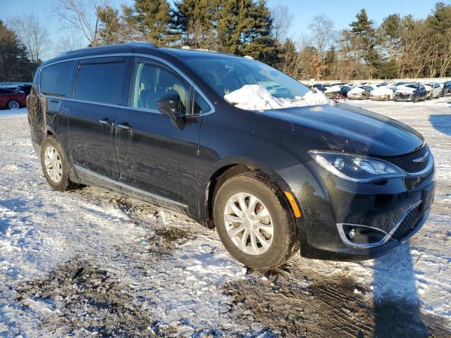 Photo 4 from auction – 2019 CHRYSLER PACIFICA T with VIN 2C4RC1BGXKR570367