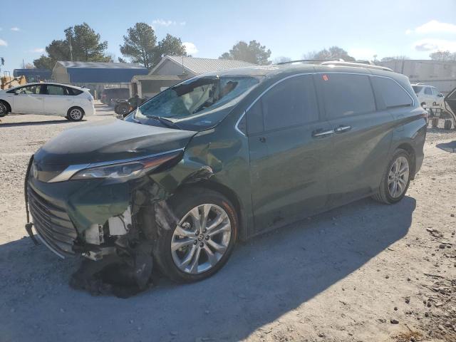 TOYOTA SIENNA LIM 2024 with VIN 5TDERKEC2RS190050 - Photo from auction