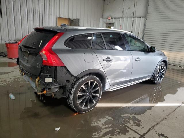 Photo 3 from auction – 2016 VOLVO V60 CROSS with VIN YV4612HK9G1008592