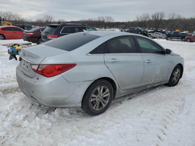 Photo 3 from auction – 2011 HYUNDAI SONATA GLS with VIN 5NPEB4AC9BH029356