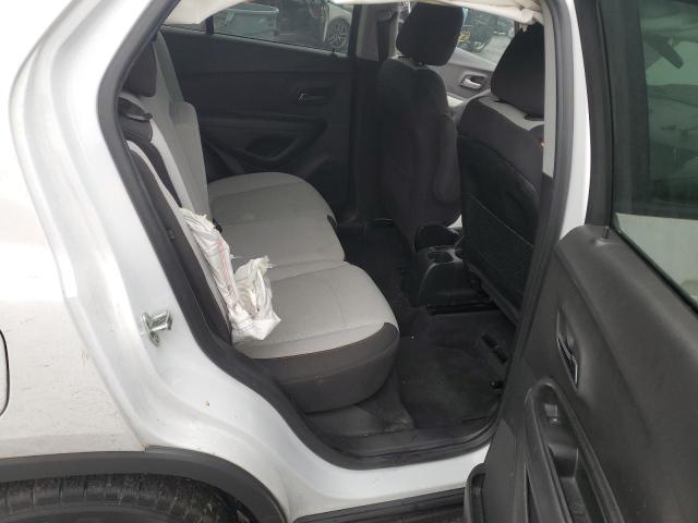 Photo 11 from auction – 2020 CHEVROLET TRAX LS with VIN 3GNCJNSB5LL121627
