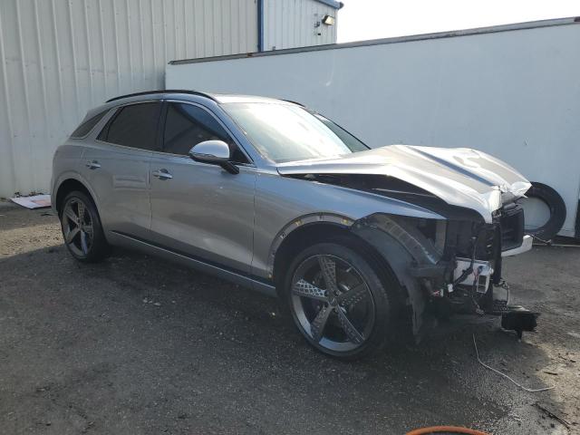 Photo 4 from auction – 2022 GENESIS GV70 BASE with VIN KMUMCDTC6NU042658