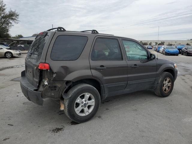 Photo 3 from auction – 2007 FORD ESCAPE XLT with VIN 1FMYU03157KC04525