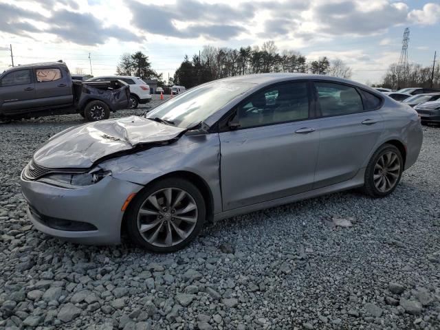 CHRYSLER 200 S 2015 with VIN 1C3CCCBB8FN511752 - Photo from auction