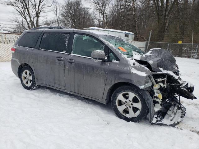 Photo 4 from auction – 2011 TOYOTA SIENNA LE with VIN 5TDKK3DC9BS091388