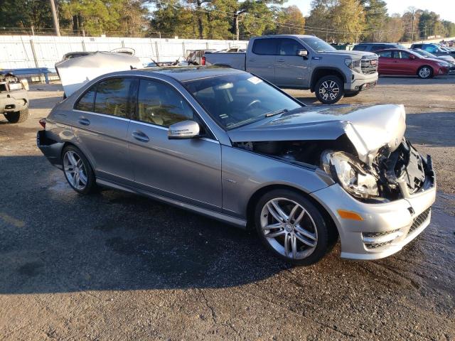 Photo 4 from auction – 2012 MERCEDES-BENZ C with VIN WDDGF4HBXCA606856