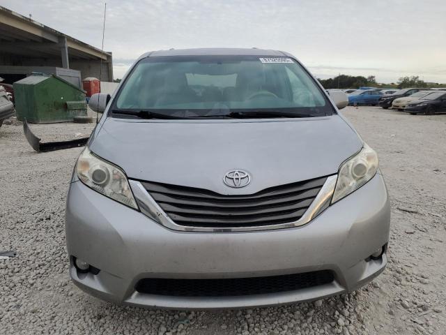 Photo 5 from auction – 2012 TOYOTA SIENNA XLE with VIN 5TDYK3DC8CS219938