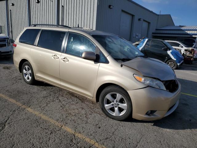 Photo 4 from auction – 2014 TOYOTA SIENNA LE with VIN 5TDKK3DC2ES410070
