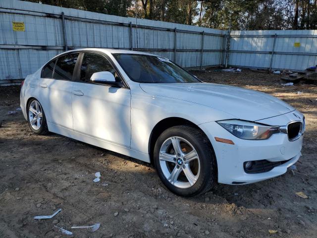 Снимка 4 от търг – 2015 BMW 320 I с VIN WBA3B1C55FK140625