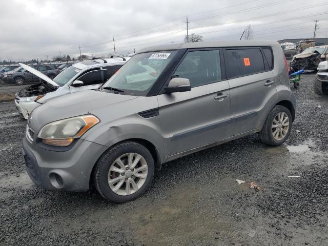 KIA SOUL + 2012 с VIN KNDJT2A6XC7464211 - Снимка от търг